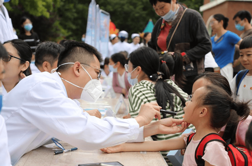 1xbet体育医学早知道 健康伴成长 南院区医学科普专家团走进绿苑幼儿园(图4)